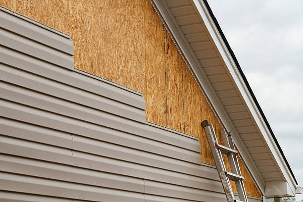 Trusted Emergency Siding Repair service in Bowling Green, KY - Squared Siding